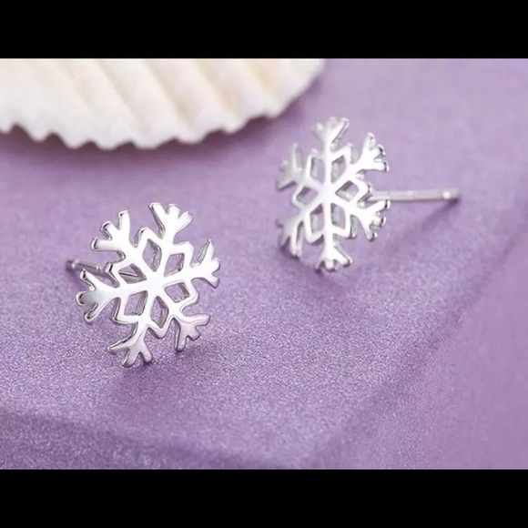 NEW!💙💎❄️ADORABLE SILVER PLATED SNOWFLAKES!❄️💎💙 - Picture 5 of 7